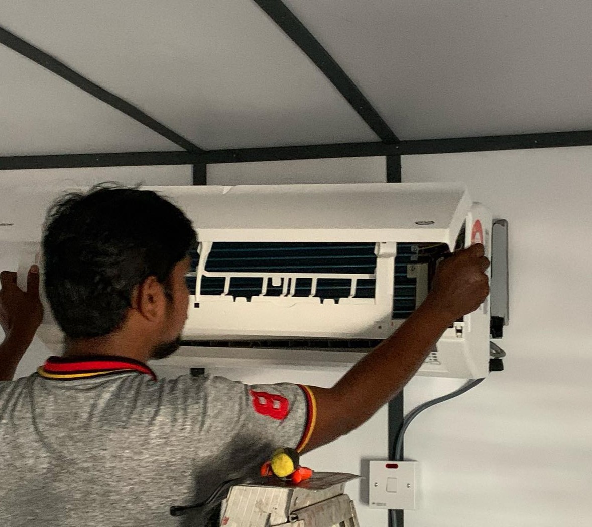 Cond Service Main Box Top 10 Air-cond Services/Specialist in Kota Bharu - A/C Specialist